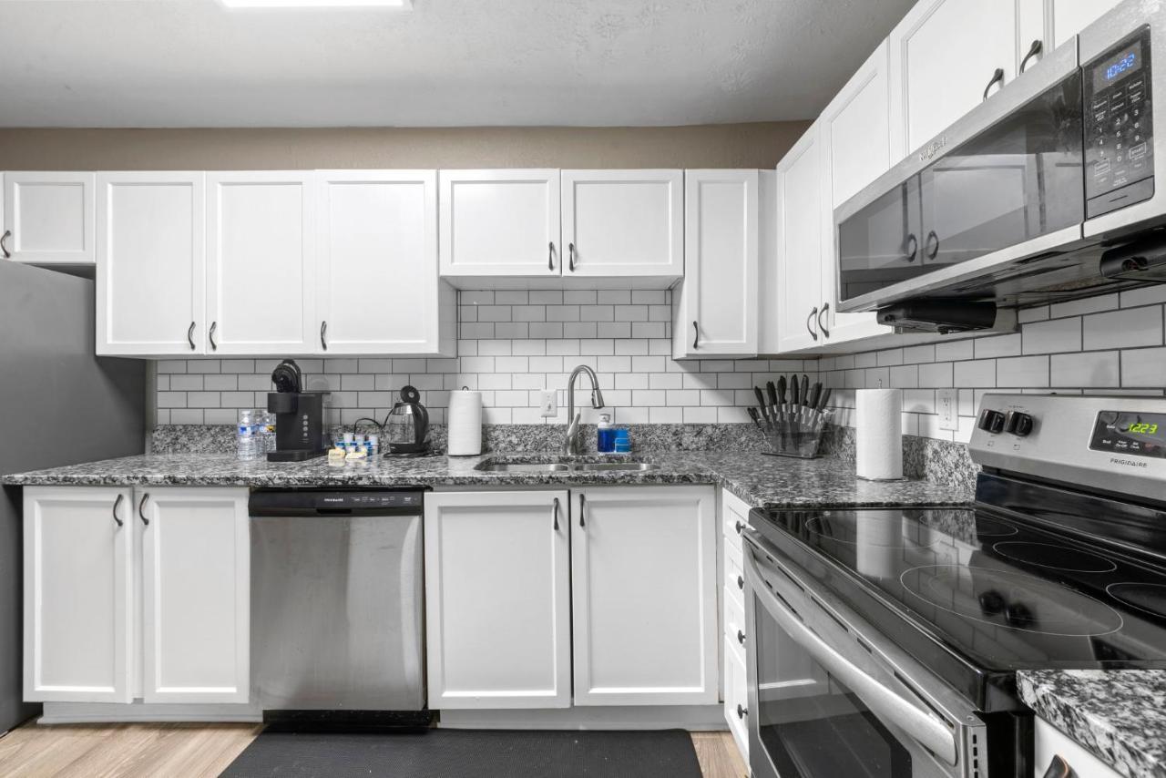 Truist Park Comfort Stays Атланта Экстерьер фото