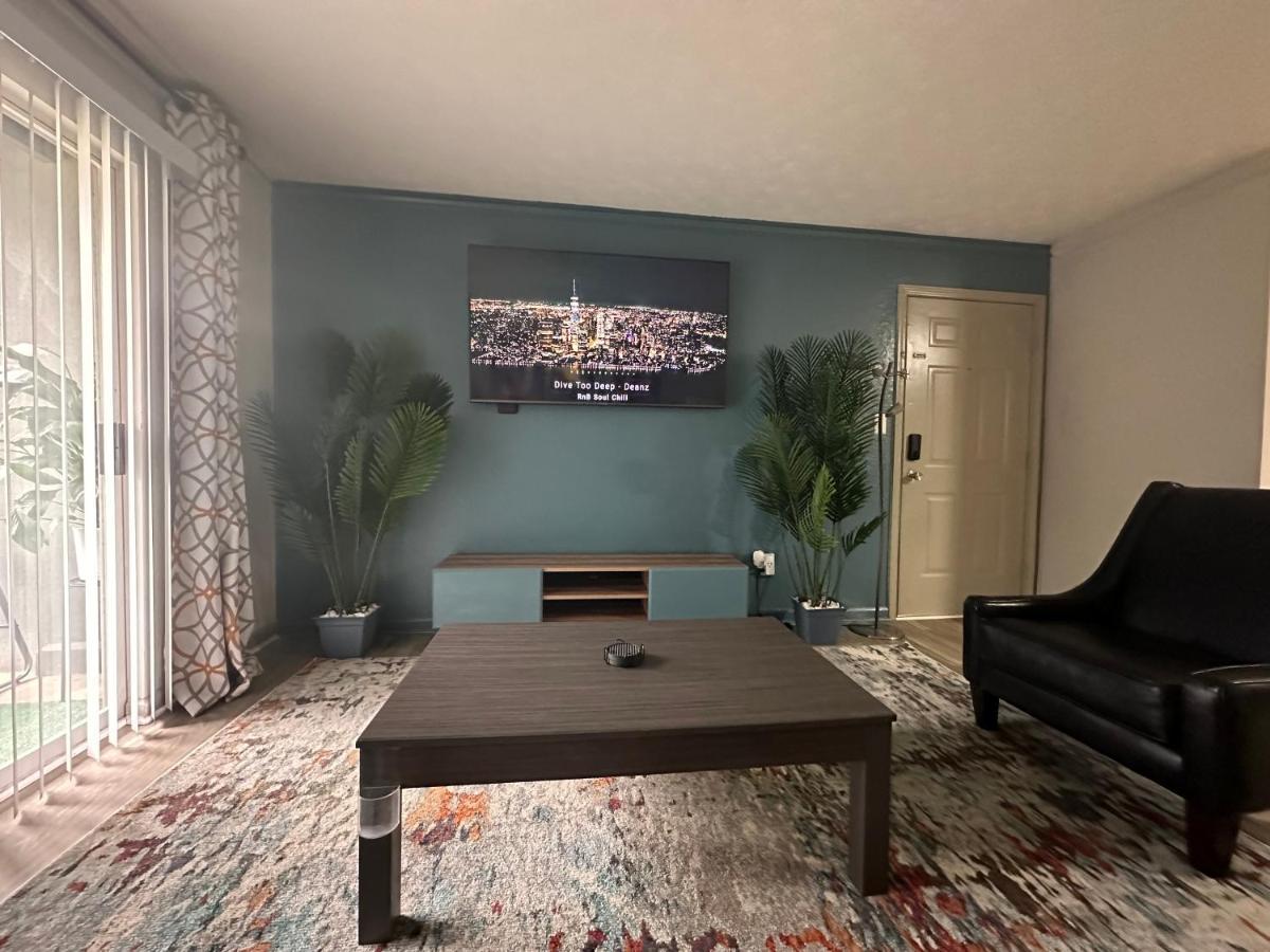 Truist Park Comfort Stays Атланта Экстерьер фото